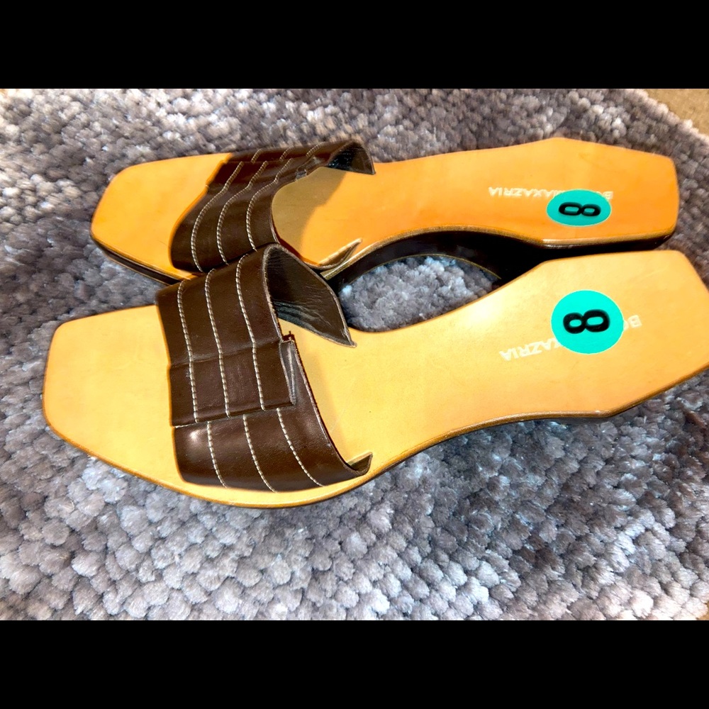BCBG WOMEN BRAND NEW SANDALS/WEDGE